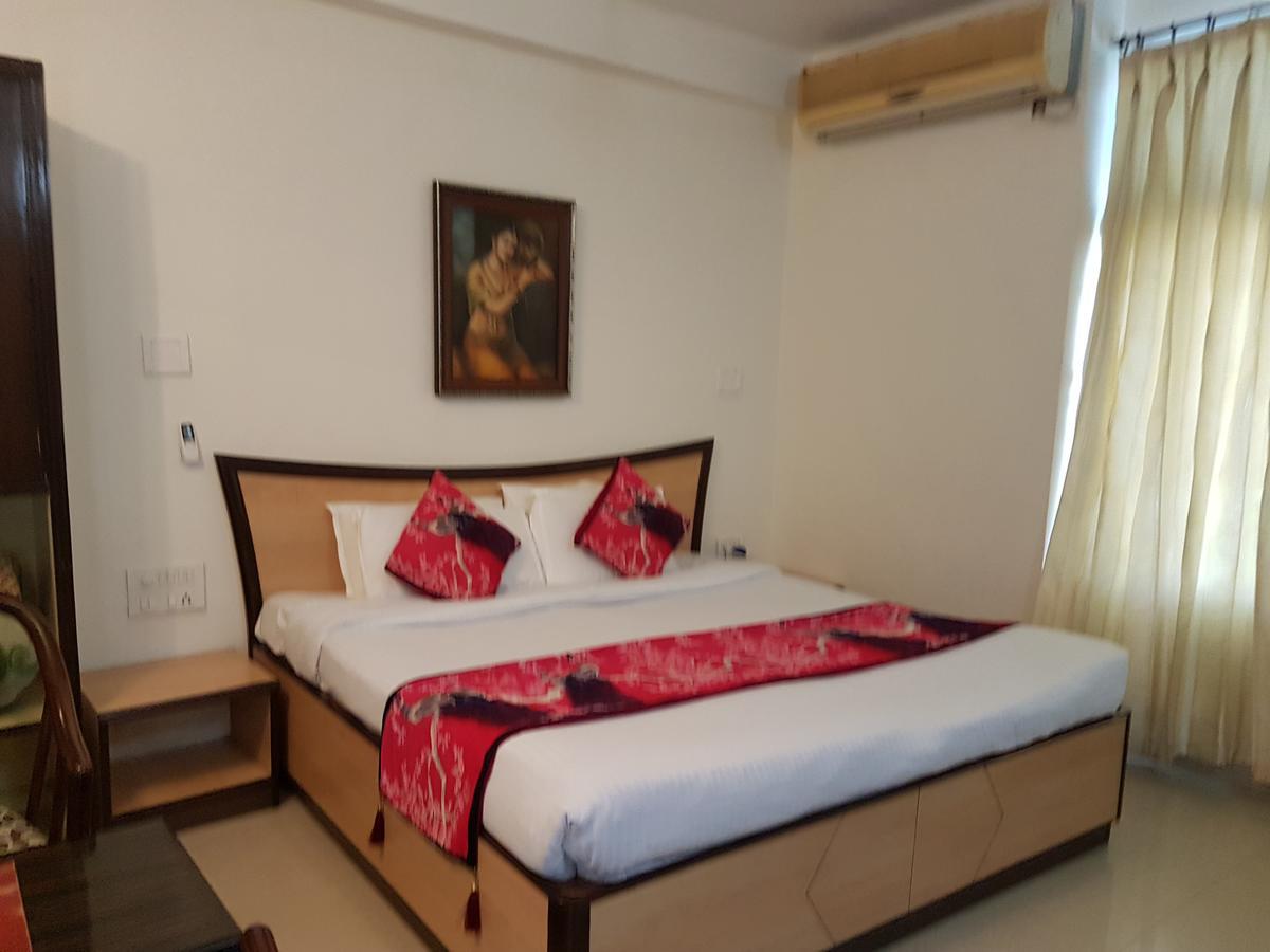 Hotel Karnavati Маунт Абу Екстериор снимка