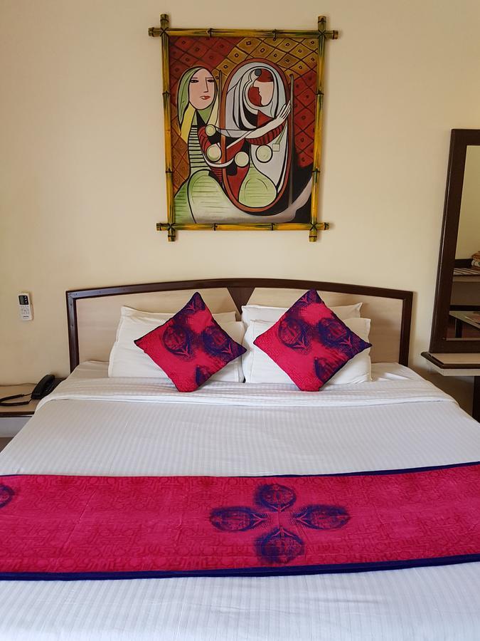 Hotel Karnavati Маунт Абу Екстериор снимка